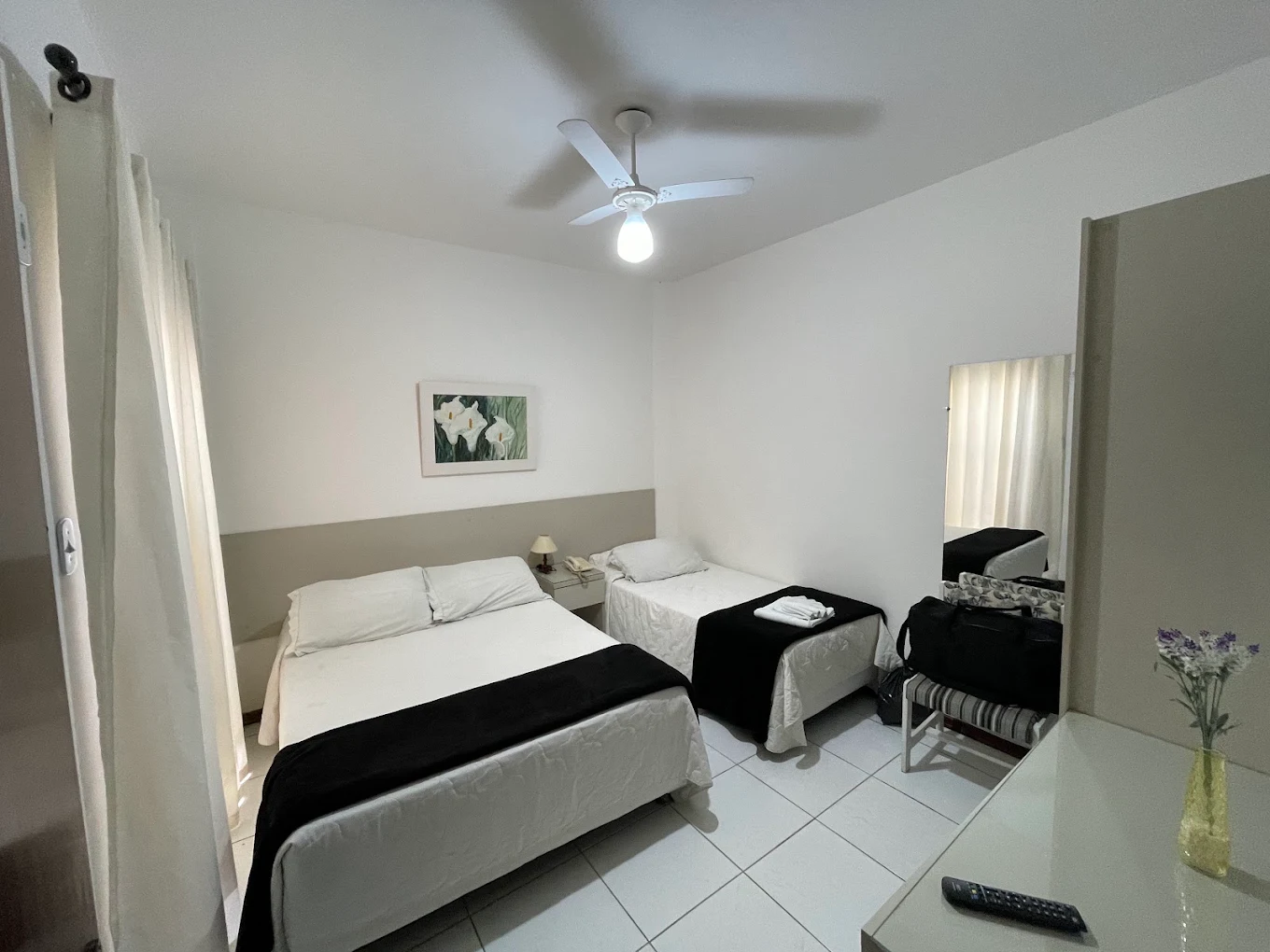 Quarto Casal p/ 3 pessoas na Pousada Normandy
