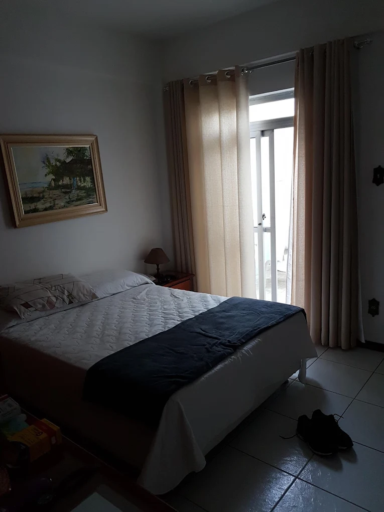 Quarto Casal com Sacada na Pousada Normandy